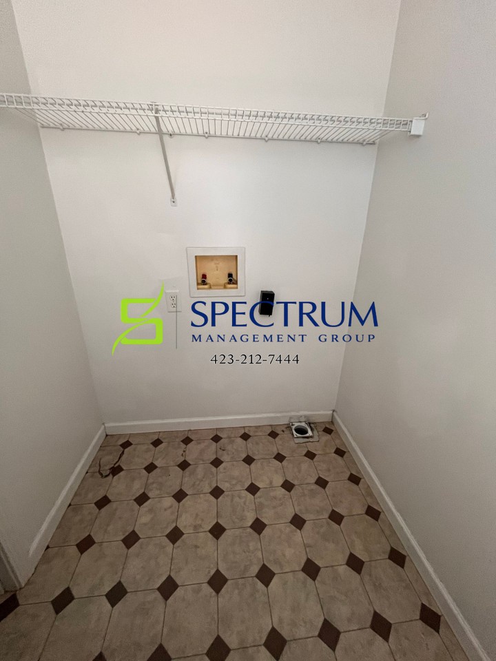 732 King Ave - Photo 6 of 18