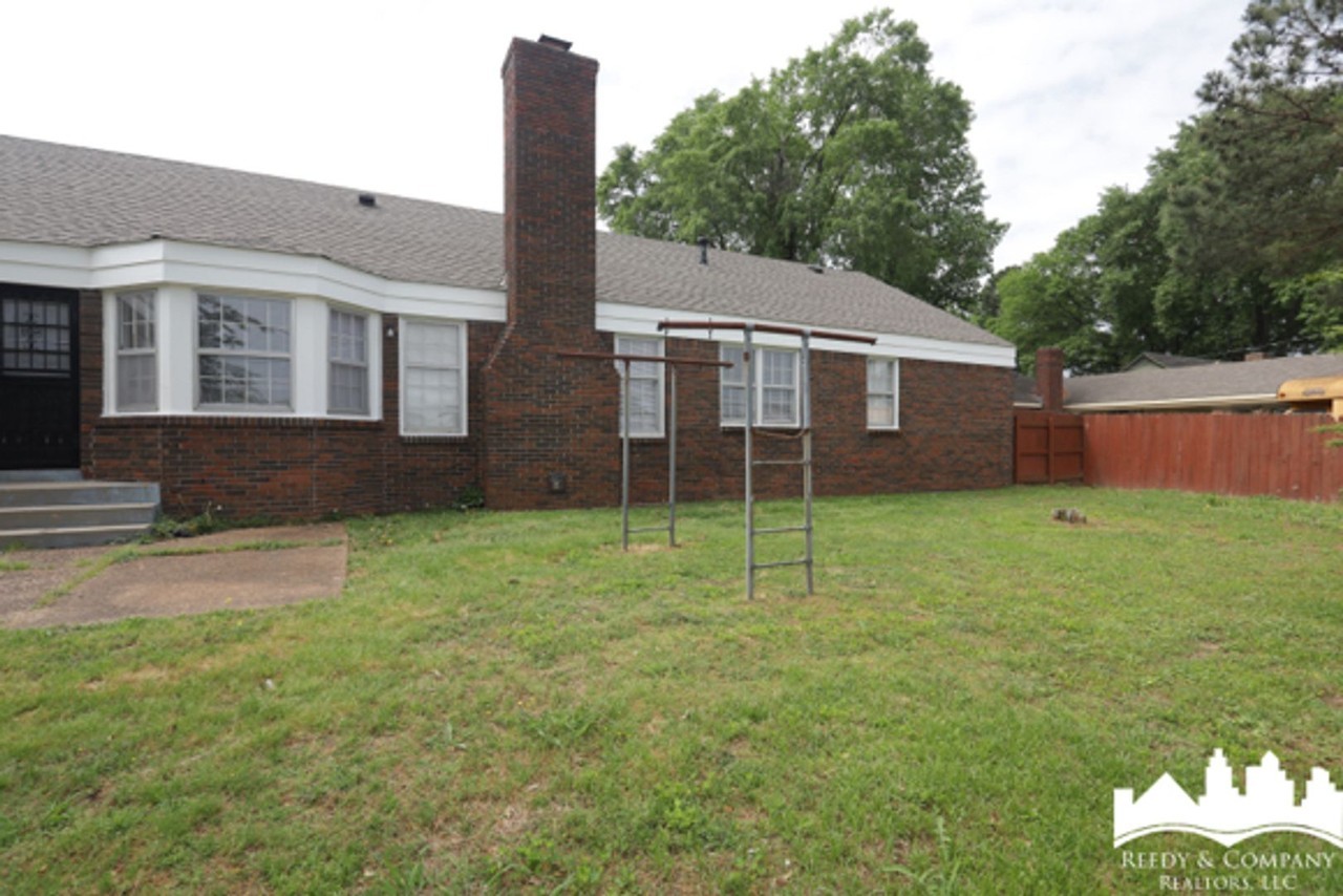 1812 Whitman Rd - Photo 6 of 24