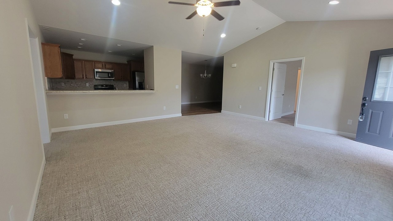710 Shumaker Dr - Photo 2 of 24