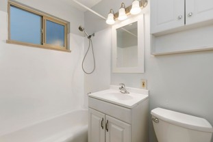 LynnMar Apartments | Charming U - Photo 1 of 1