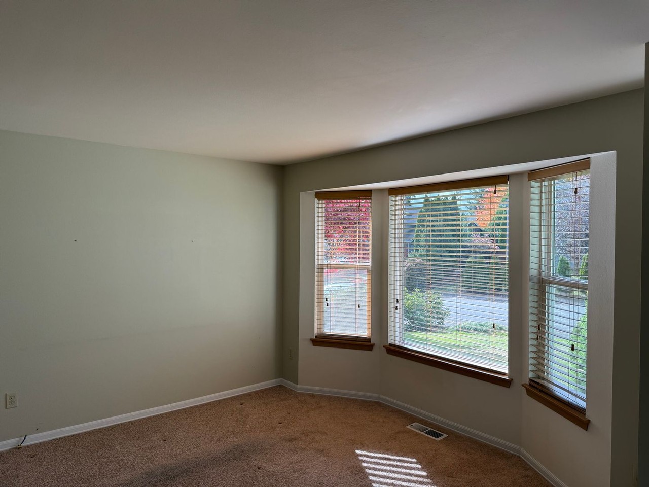 28206 230th Ave Se - Photo 4 of 19