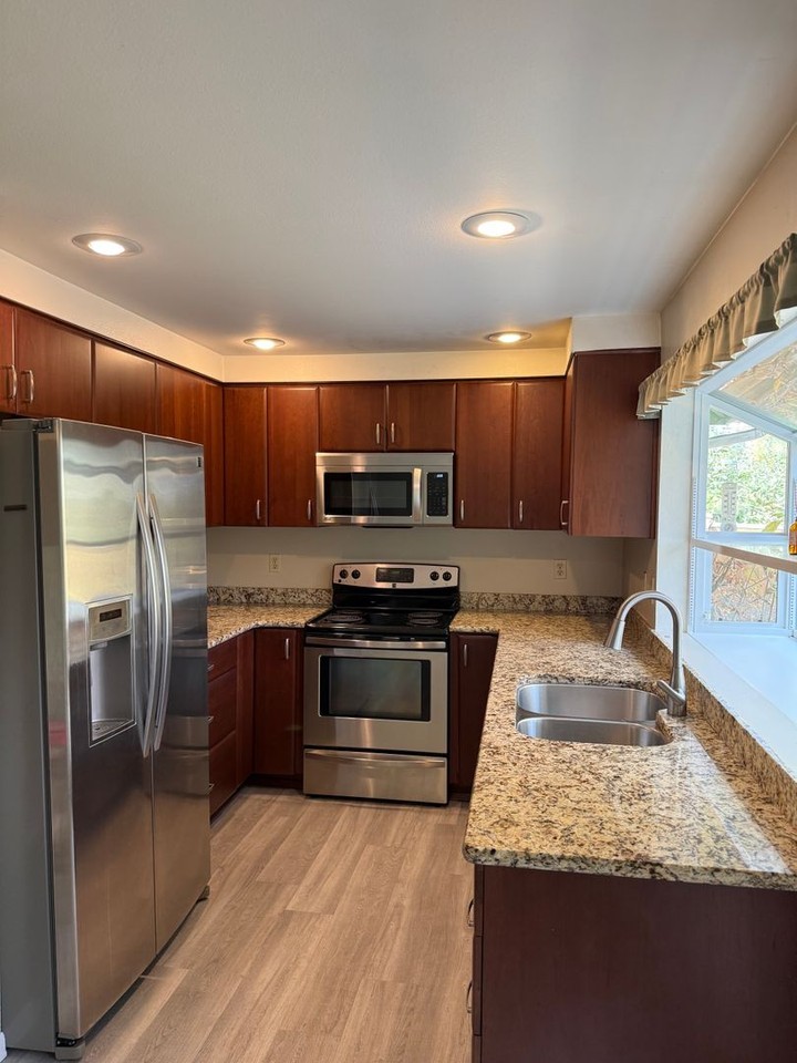 28206 230th Ave Se - Photo 5 of 19
