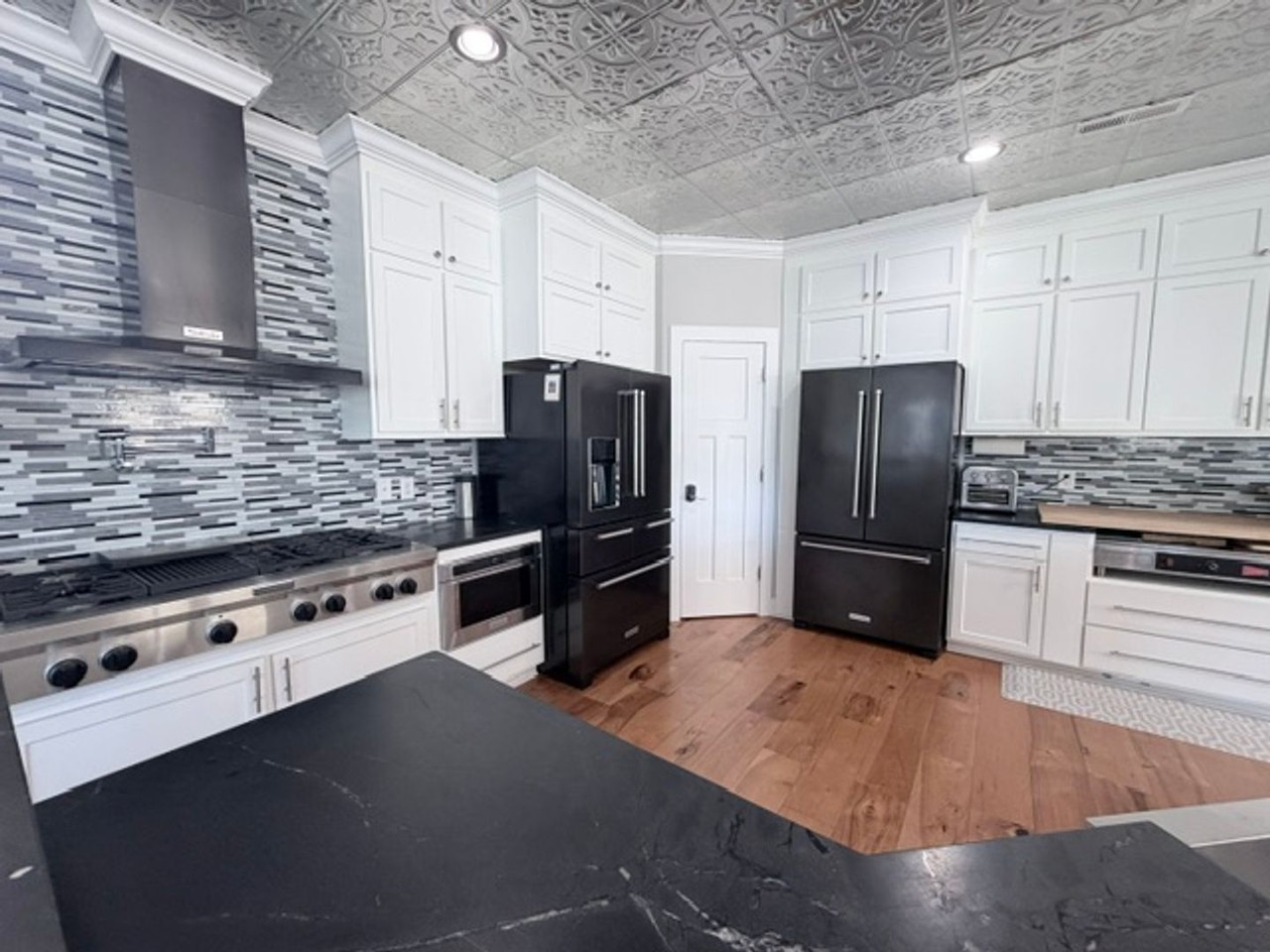 16 Cottage Dr - Photo 5 of 21