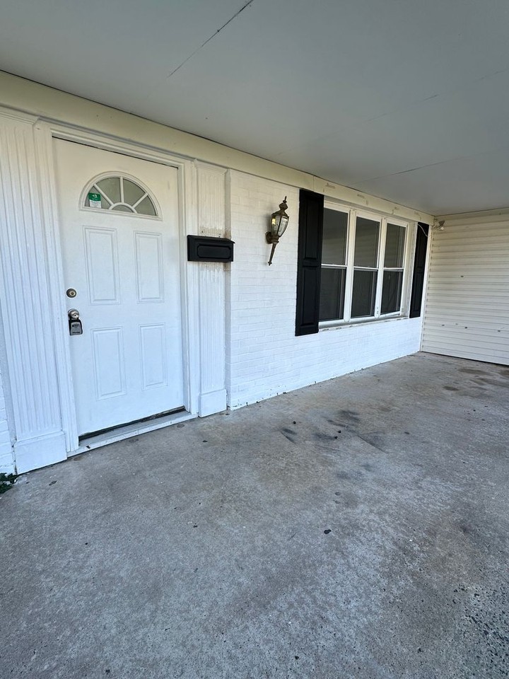20 Peppermint Ln - Photo 2 of 25