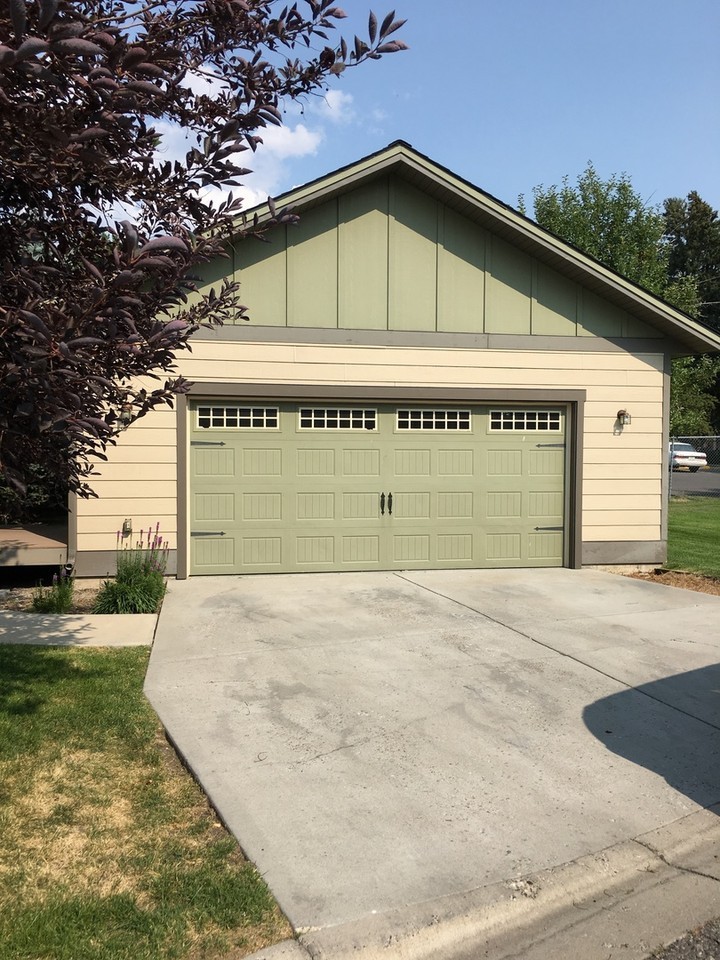636 Matheson Way - Photo 2 of 27