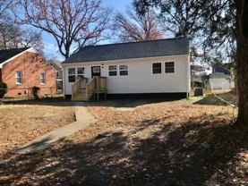 109 S Grove Ave - Photo 1 of 1
