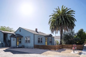 featured image of 383 Lemon St