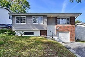 featured image of 2337 Ida Dr