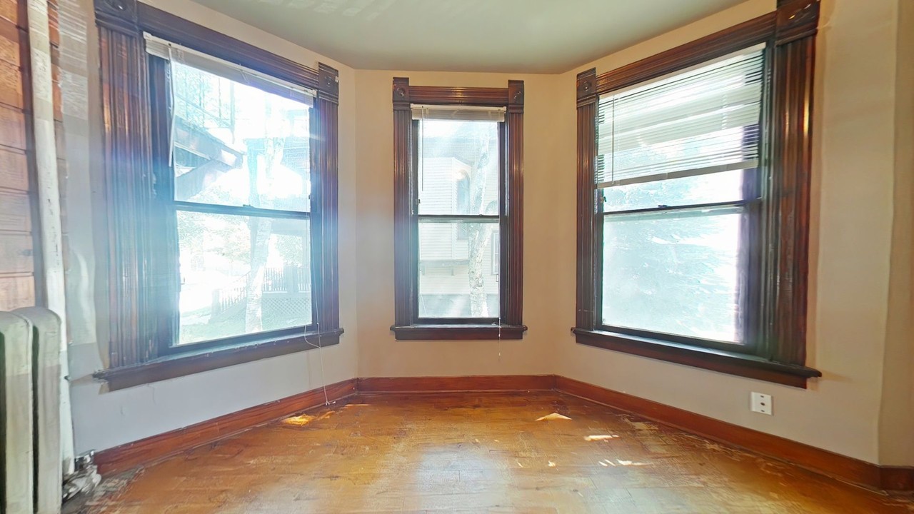110 S. Hancock Street - Photo 3 of 14