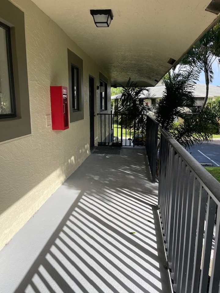 588 Trace Cir - Photo 2 of 29