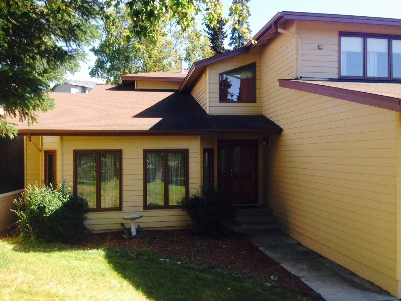 12901 Trent Cir - Photo 2 of 32