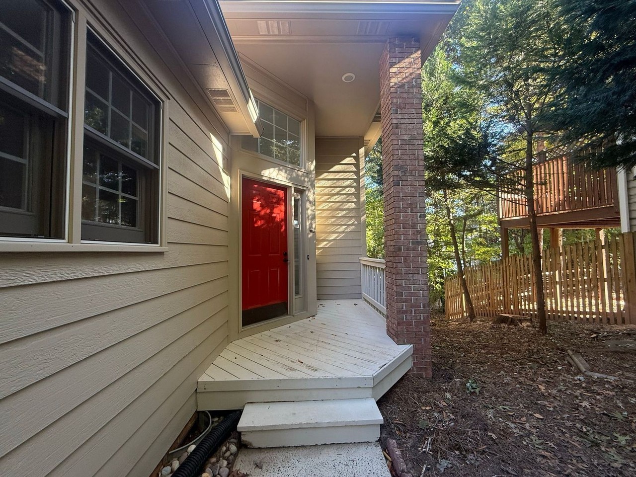 12108 Baywoods Dr - Photo 3 of 25