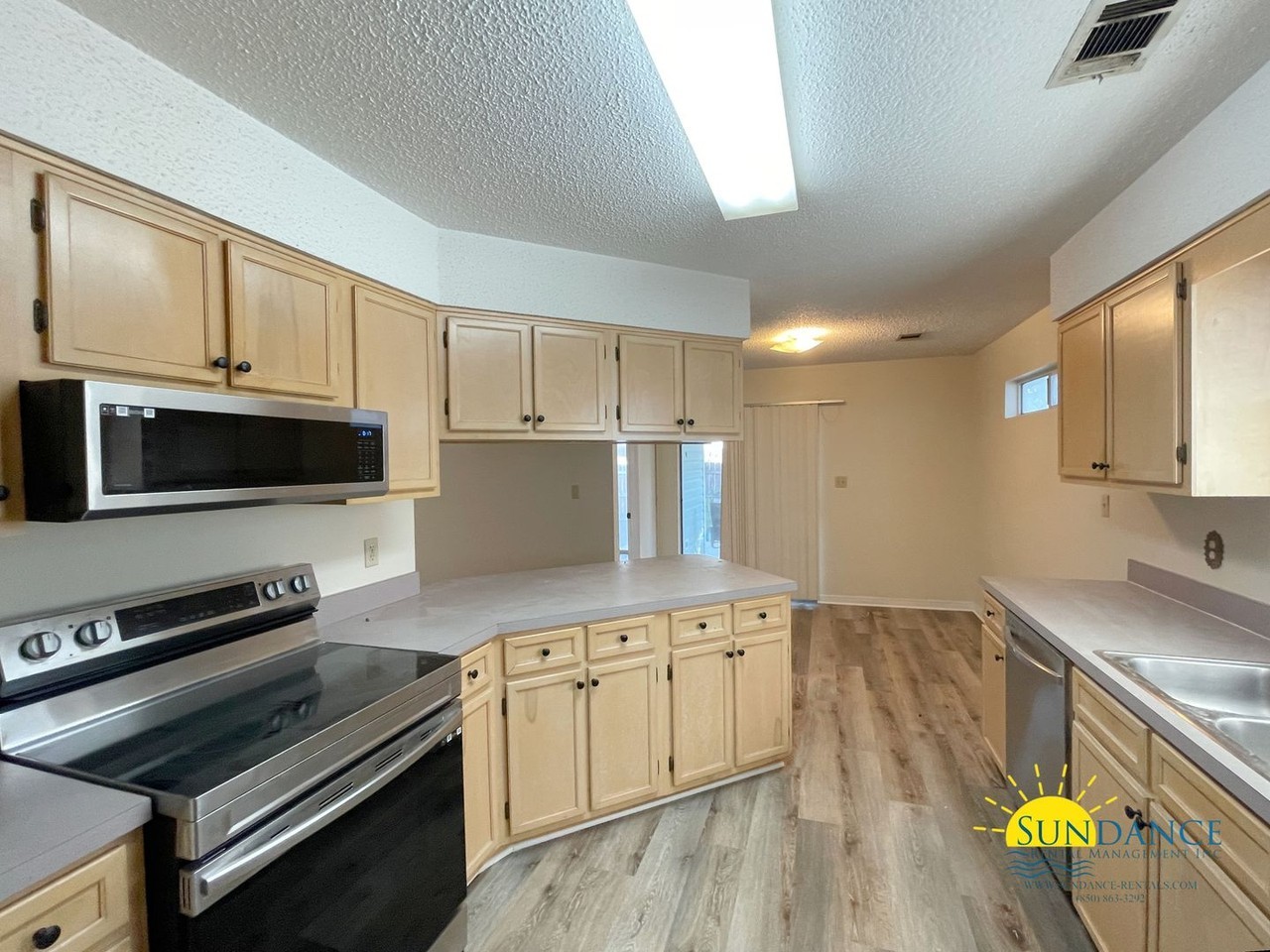 70 9th St - Photo 5 of 22