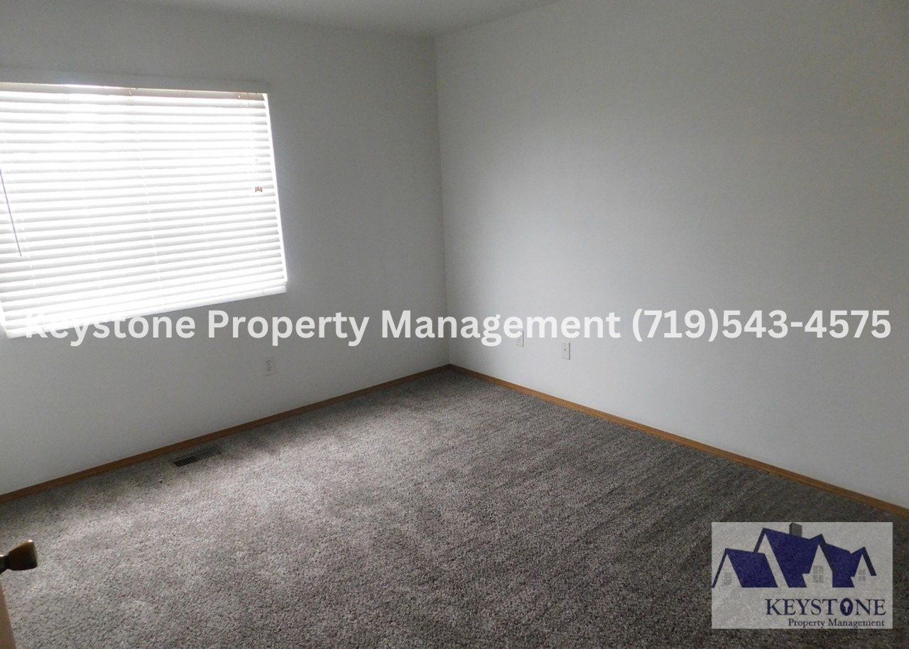 5013 Landmark Rd - Photo 6 of 14