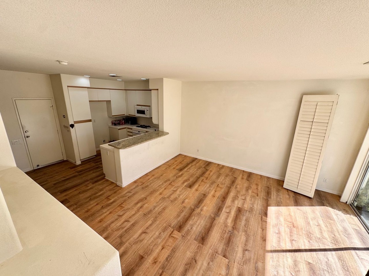 819 S Yellowstone Way - Photo 7 of 18