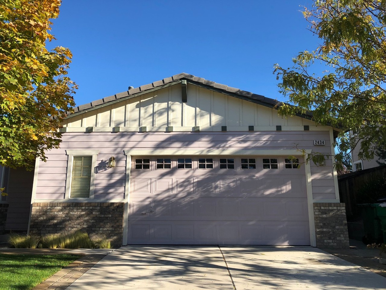 2434 Anqua Dr - Photo 3 of 24