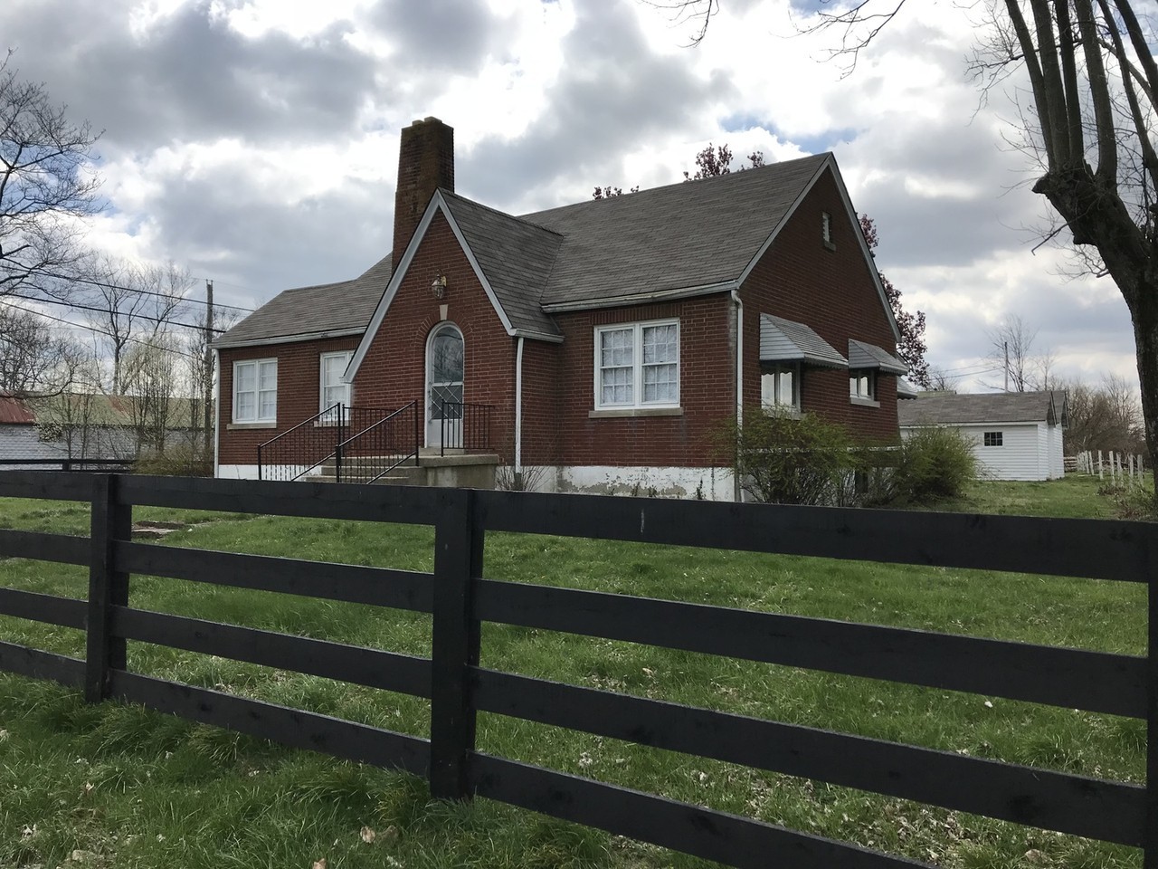 419 Morris Clark Rd - Photo 3 of 29