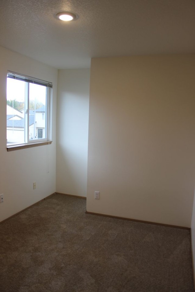 33049 Nw Meersburg St - Photo 5 of 20
