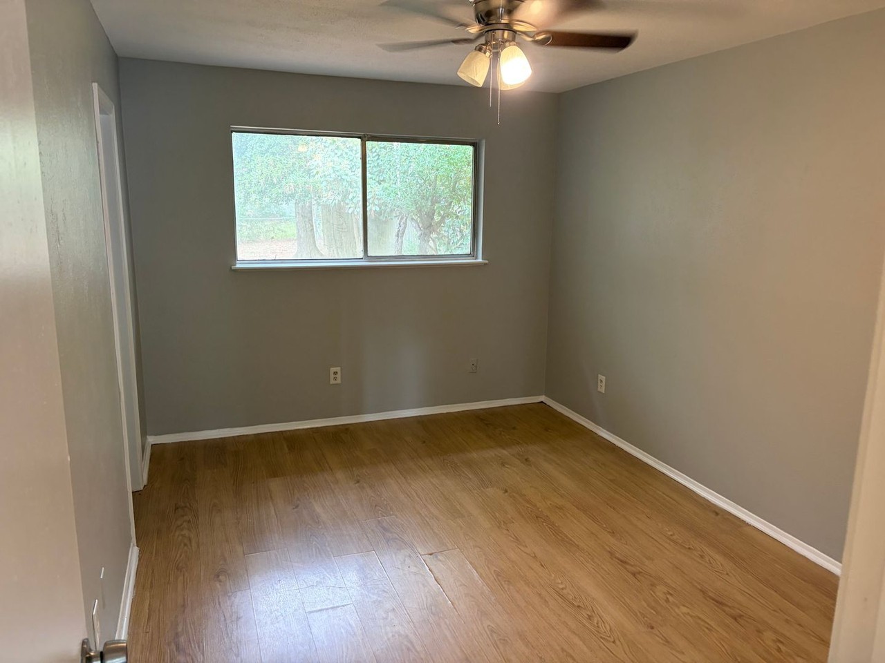 3014 Lone Oak Dr - Photo 5 of 20