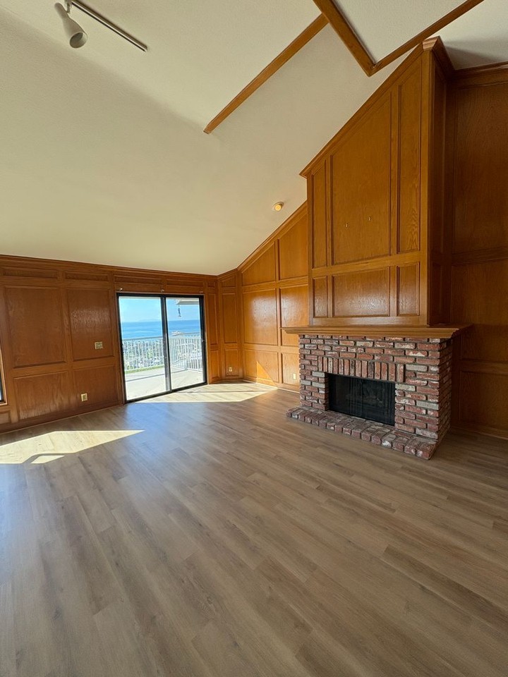 794 Summit Dr #2 - Photo 3 of 49