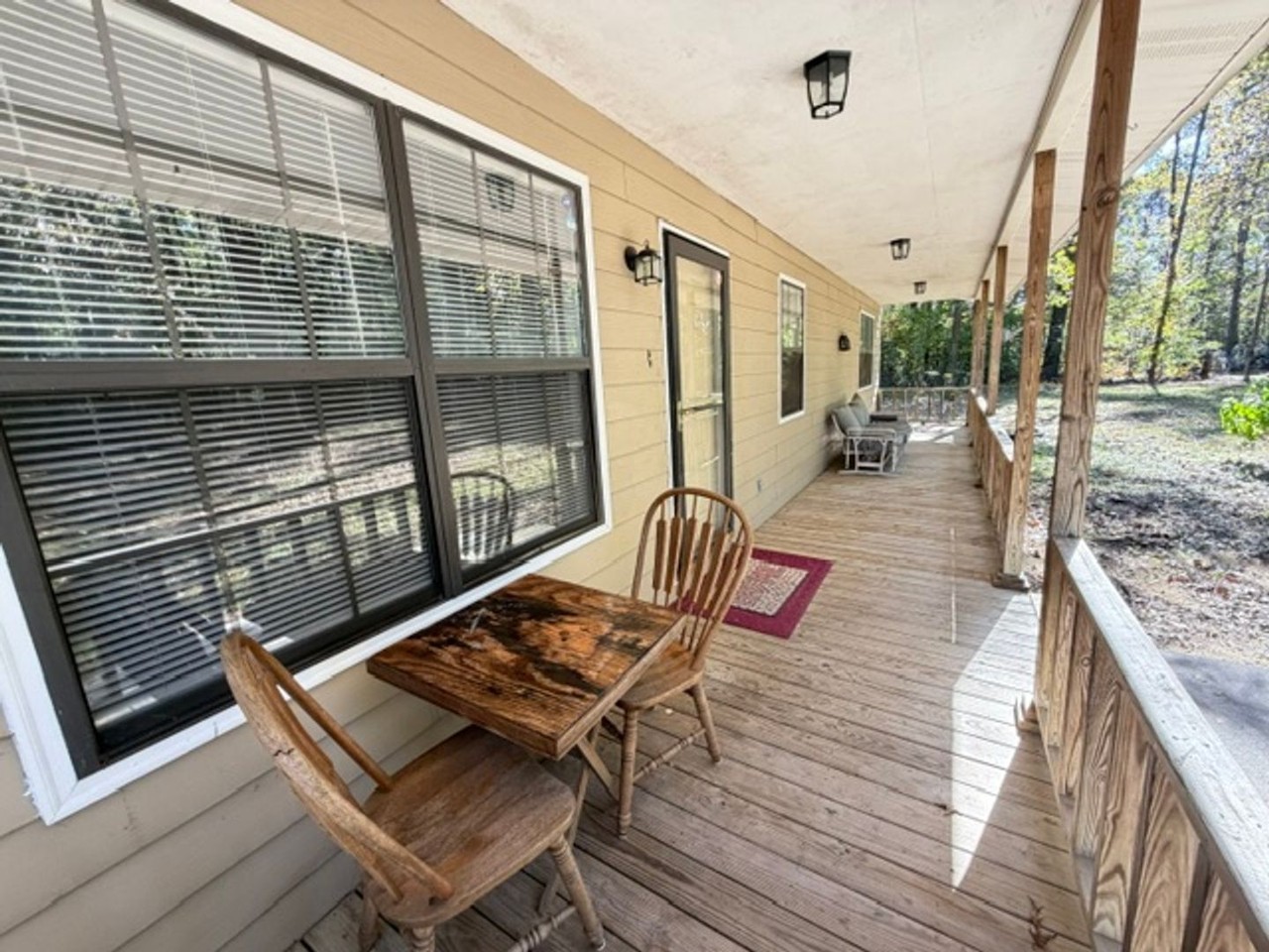 1751 Strawhill Rd Se - Photo 2 of 17