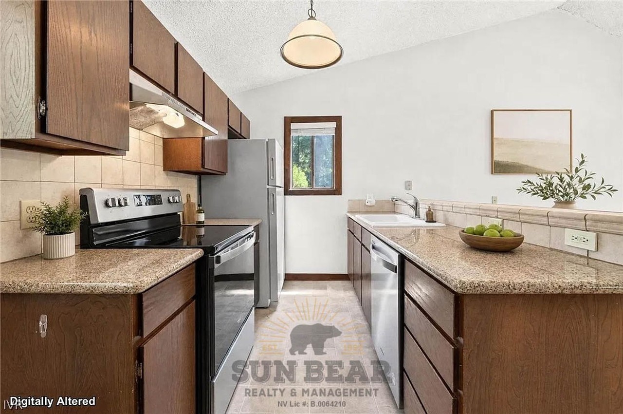 811 811 Southwood 11 - Photo 4 of 14