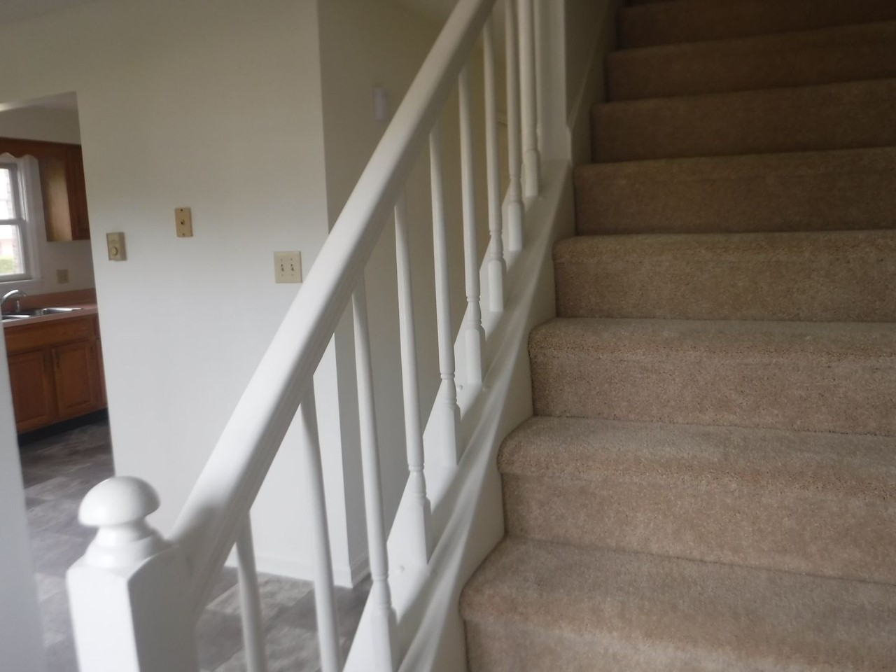 614 Victoria Dr - Photo 7 of 14