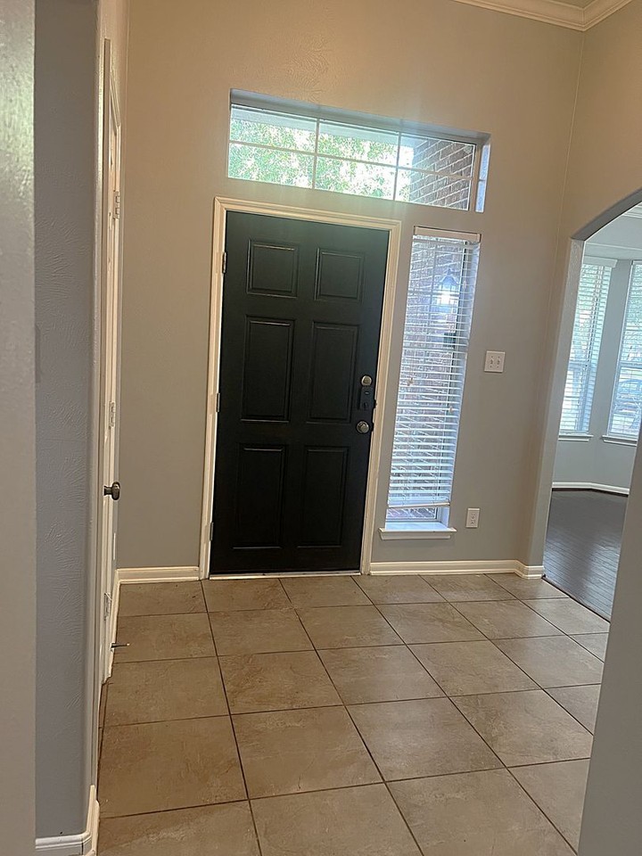 17414 Durham Ridge Ln - Photo 3 of 45