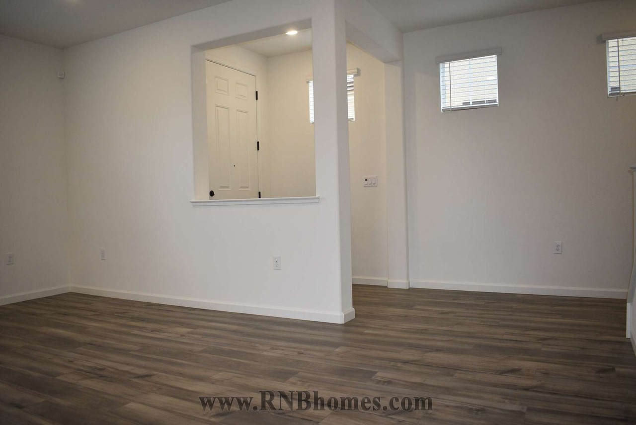 2036 Brave Hawk Loop - Photo 2 of 22
