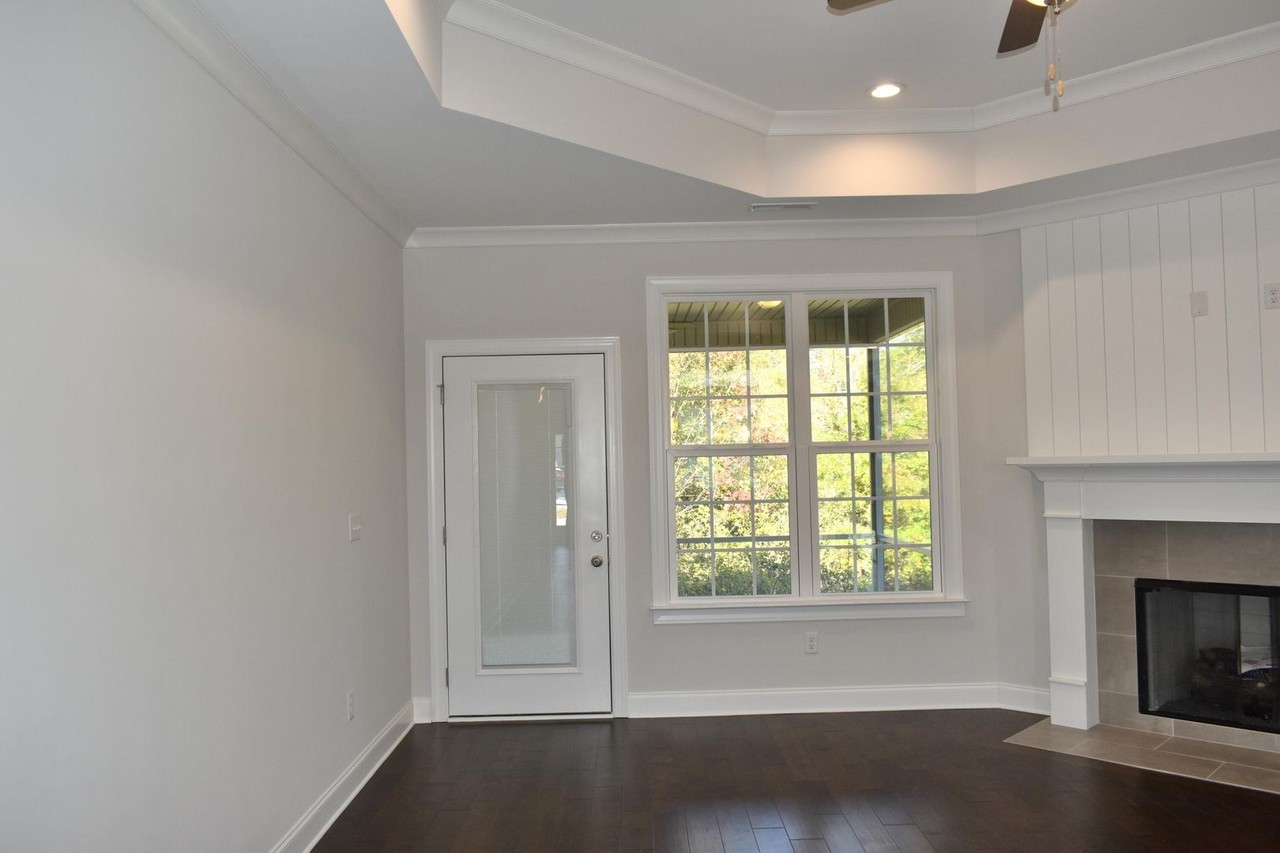 1011 Jackson Mill Dr - Photo 6 of 39