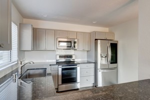 featured image of 1675 Se 9th Ave #101