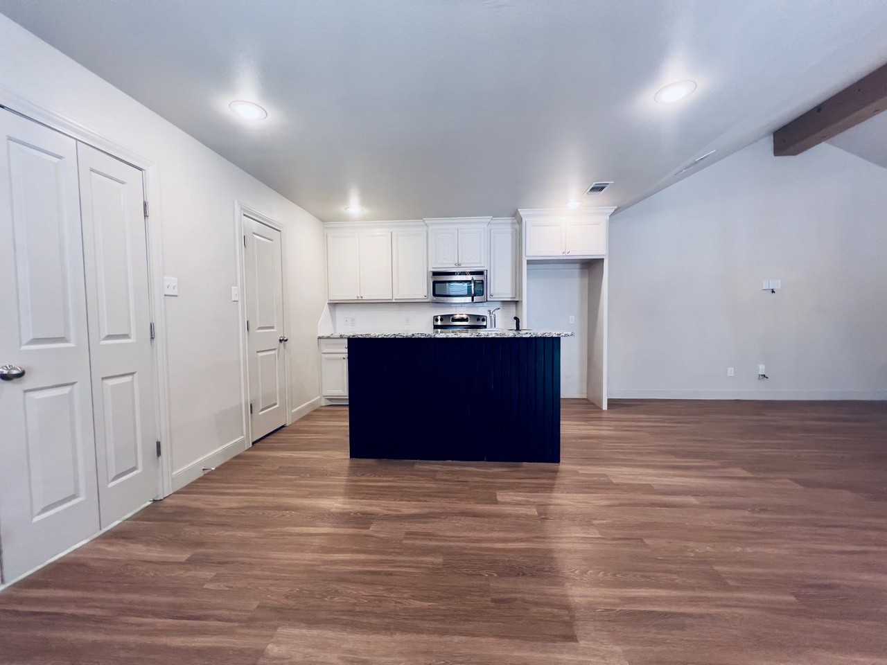 3813 133rd St #B - Photo 5 of 18