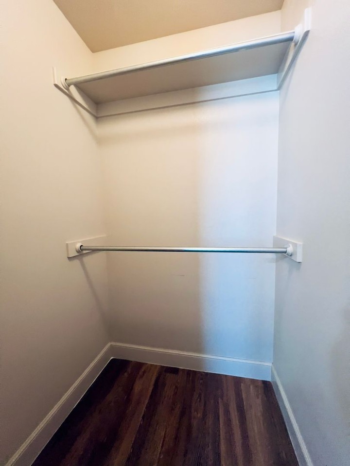 3813 133rd St #B - Photo 7 of 18