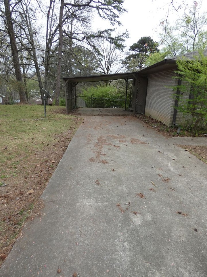 5137 Scenic View Dr - Photo 2 of 12
