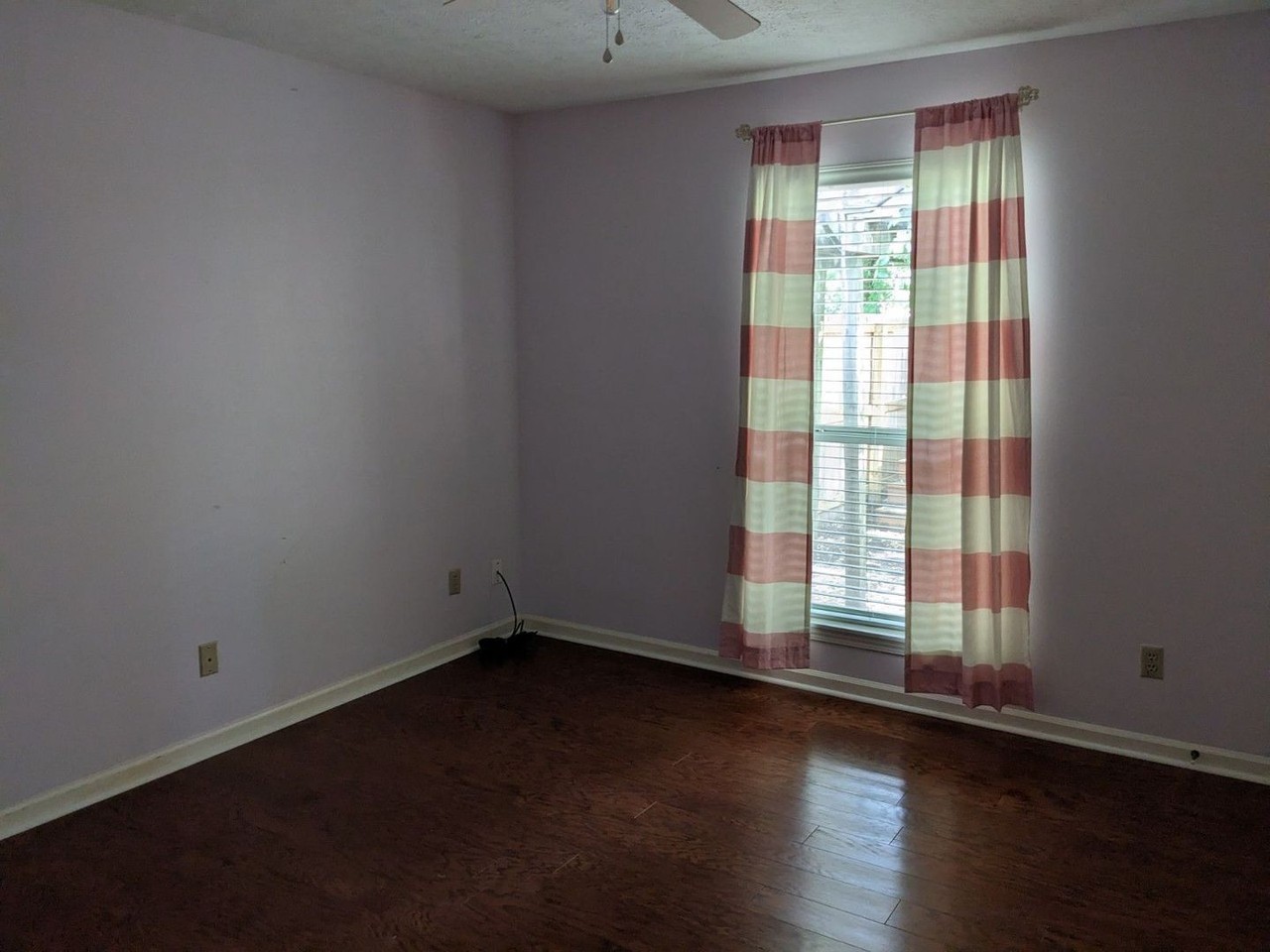 602 Shadowood Ln - Photo 7 of 15