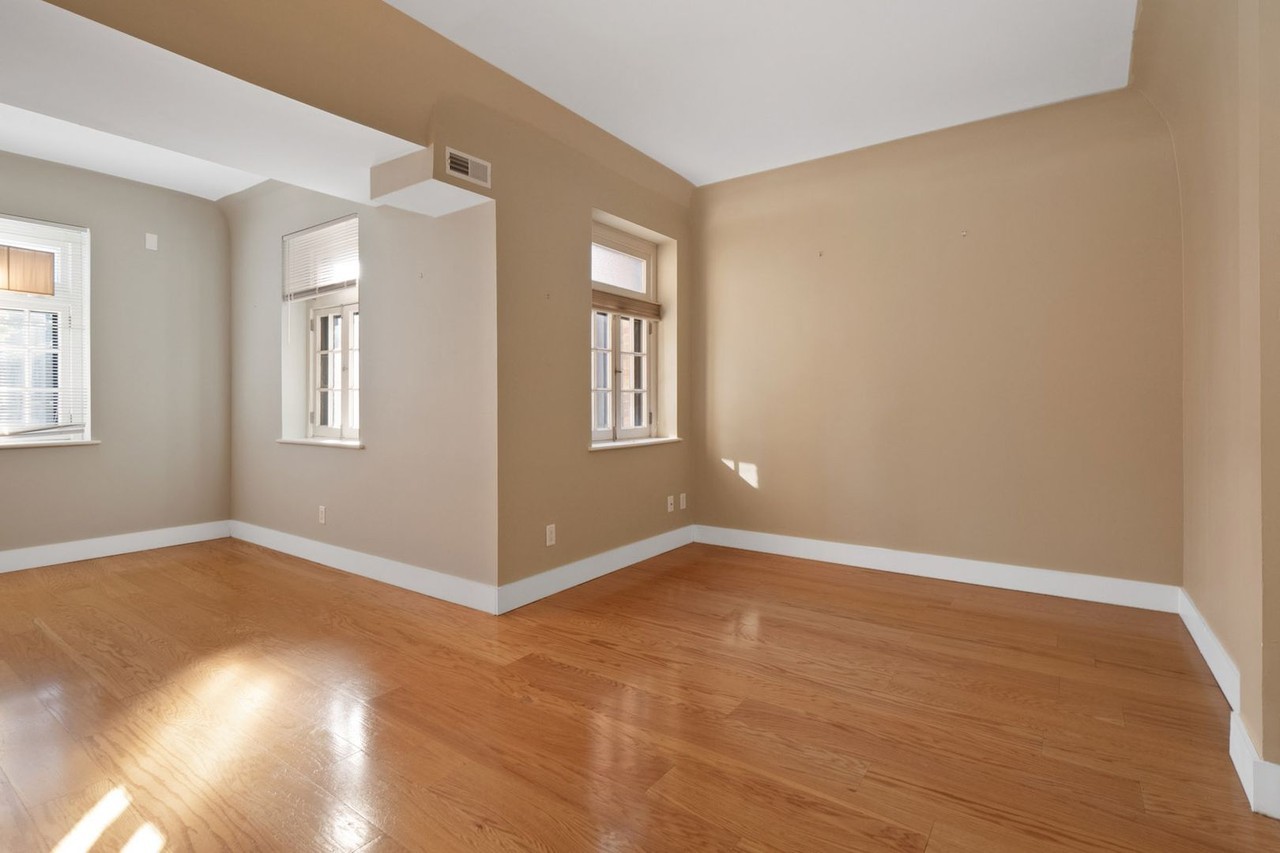 601 Westgate Ave - Photo 6 of 13