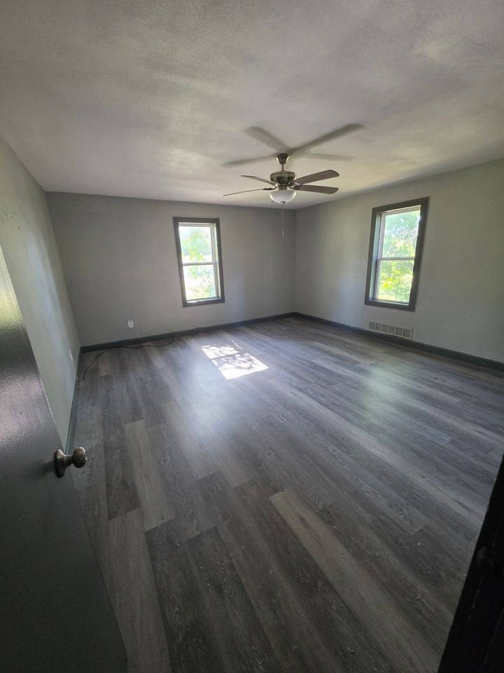 25 Mount Vernon Dr - Photo 5 of 13