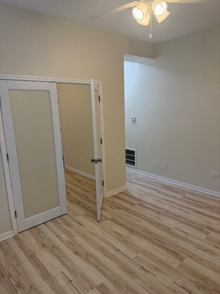 Where Convenience Meets Comfort — Updated 2–3 Beds by the Morse Red Line - Photo 6 of 36