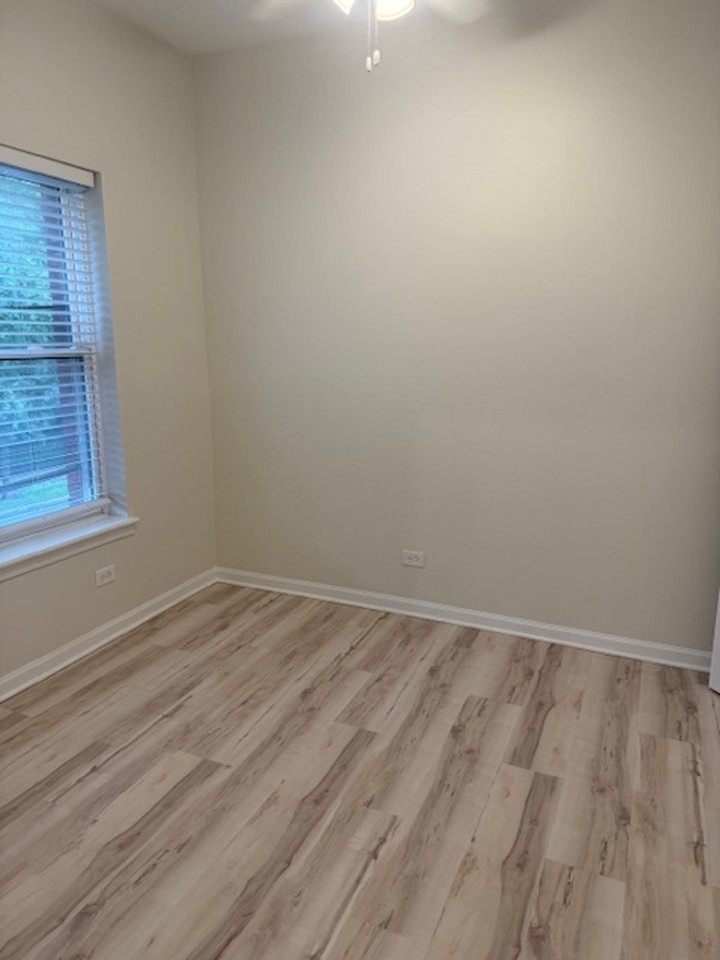 Where Convenience Meets Comfort — Updated 2–3 Beds by the Morse Red Line - Photo 7 of 36