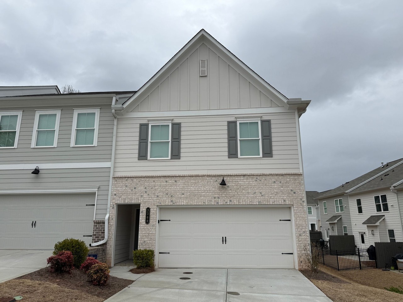 3360 Verdi Ln - Photo 5 of 32