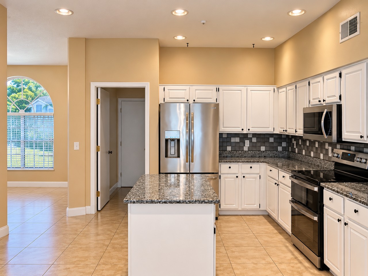 1373 Foxforrest Cir - Photo 2 of 22