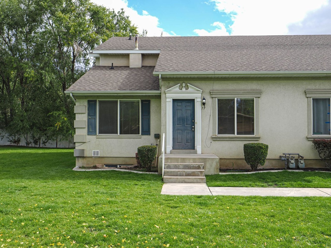 77 N 630 E - Photo 2 of 46