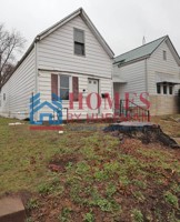 featured image of 310 E Franklin St
