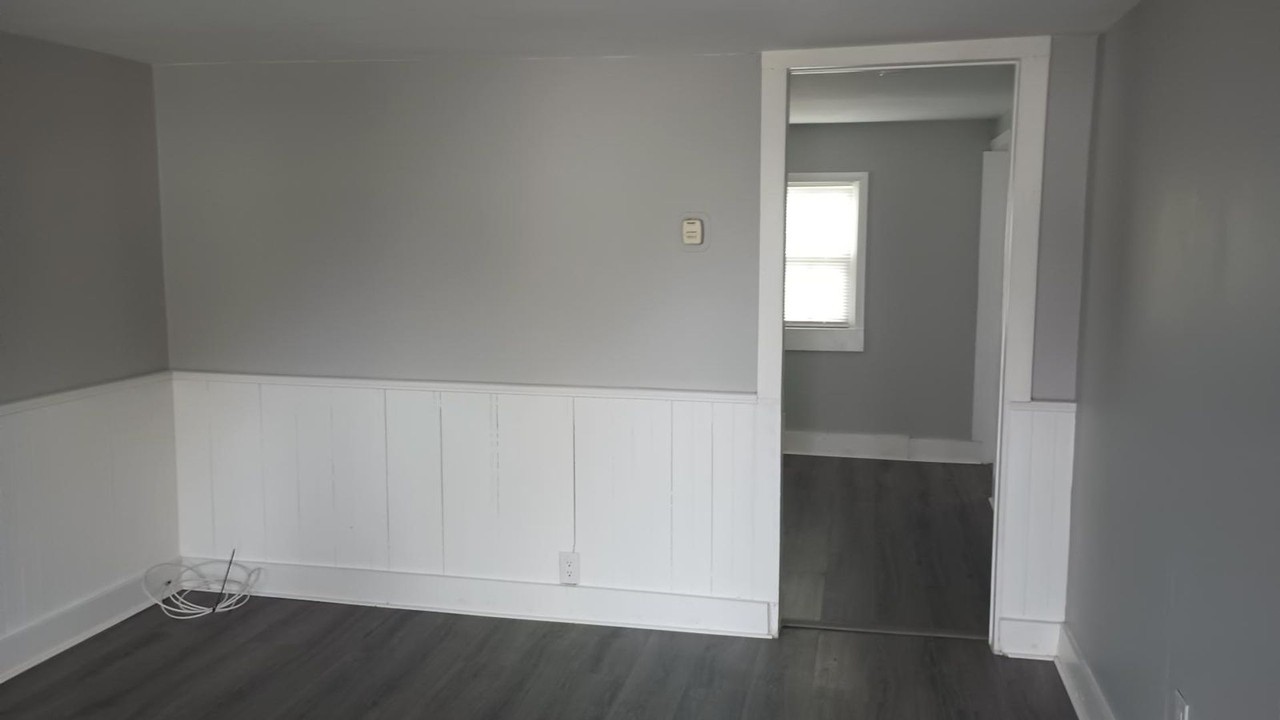 399 N 10th St - Photo 3 of 10