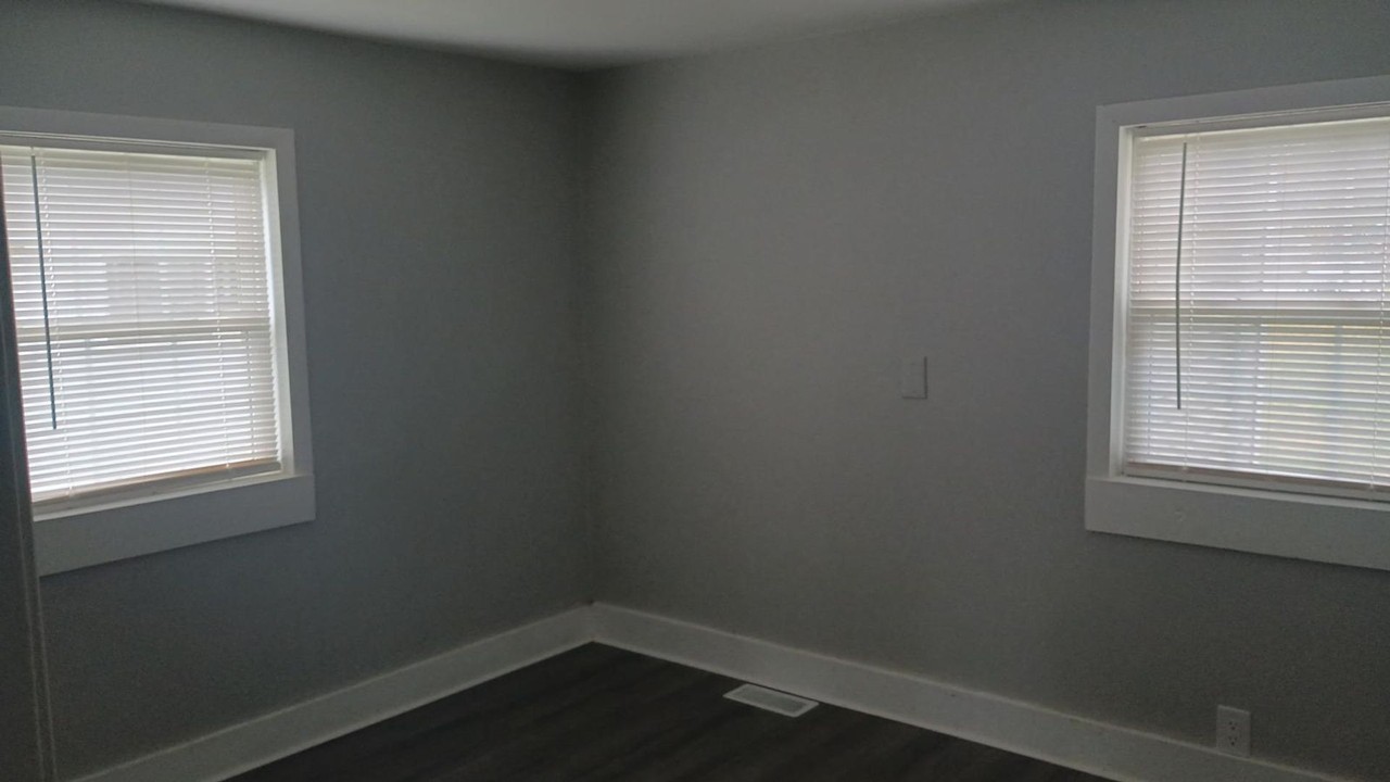 399 N 10th St - Photo 4 of 10