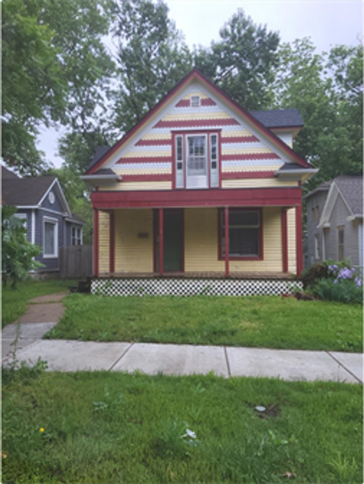 1412 Sw Fillmore St - Photo 2 of 38