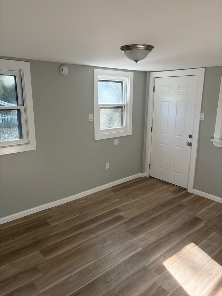 120 S 4th St - Photo 7 of 30