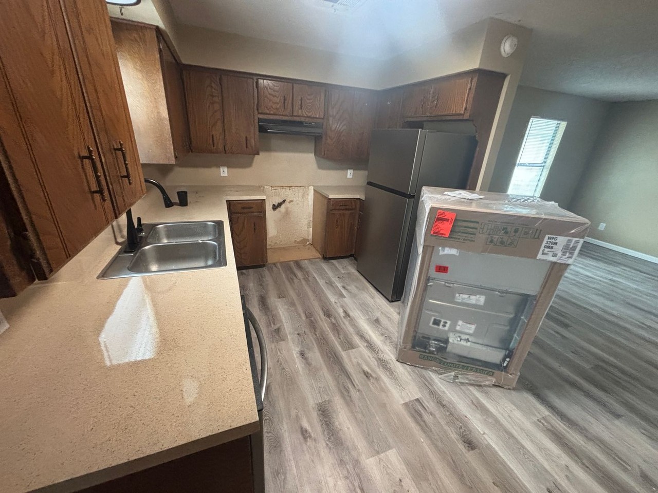 1123 E 5th Ave - Photo 6 of 10