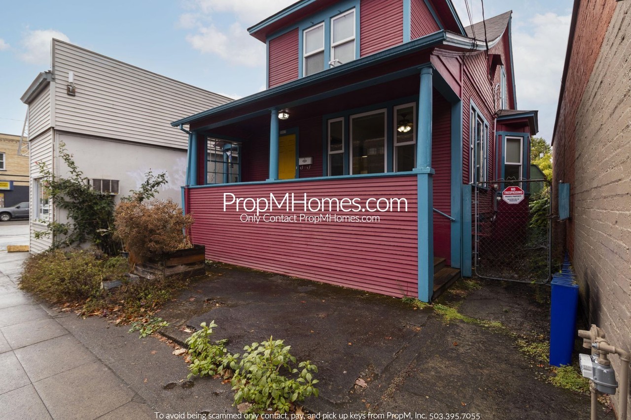 3517 Se Belmont St - Photo 2 of 30