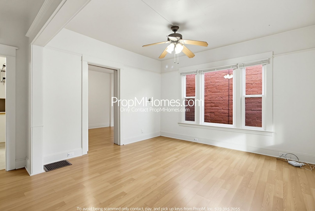3517 Se Belmont St - Photo 5 of 30